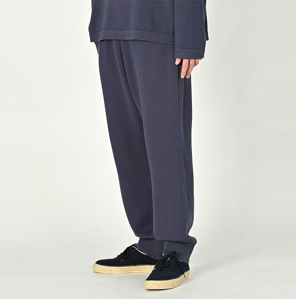 Tenjiku Knitsew 908 Pants Male Model