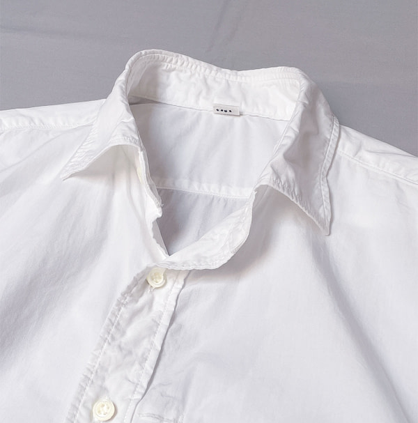 Compact Damp 908 Loafer Shirt White Detail