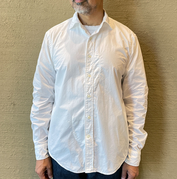 Compact Damp 908 Loafer Shirt White Male Model