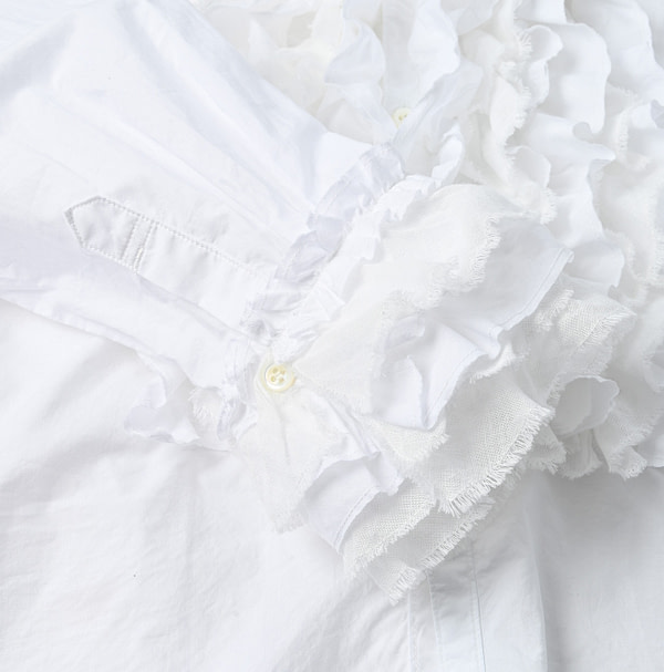 Batiste x Gauze Frill Blouse Detail