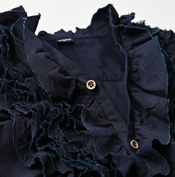 Indigo Batiste x Gauze Frill Blouse Detail