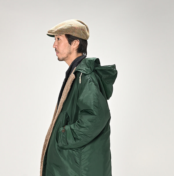 Atsu Nylon Quilt Coat Male Model