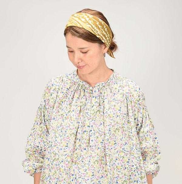 Indian Khadi Flower Print Smock Blouse Female Model