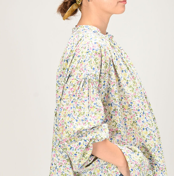 Indian Khadi Flower Print Smock Blouse Female Model