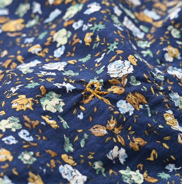 Indian Khadi Flower Print Cache-Coeur Detail