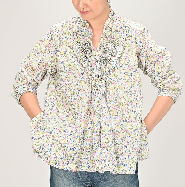 Indian Khadi Flower Print Cache-Coeur Female Model