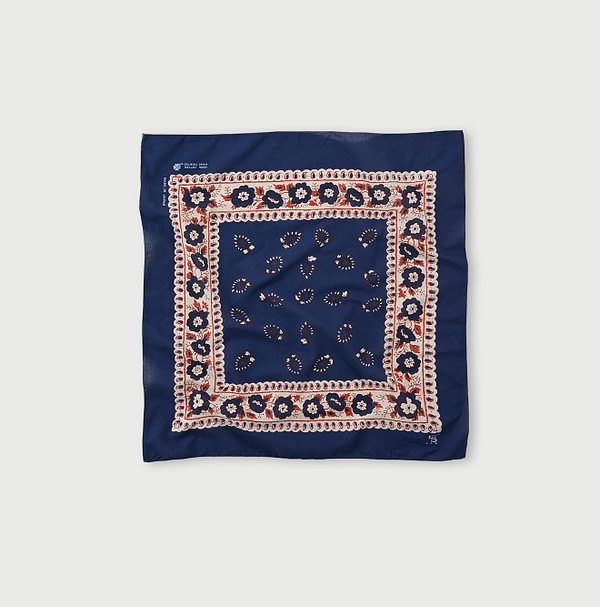 Doama Hira Frame Flower Bandana Navy