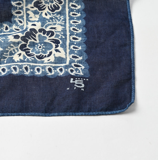 Indigo Frame Flower Bandana Detail