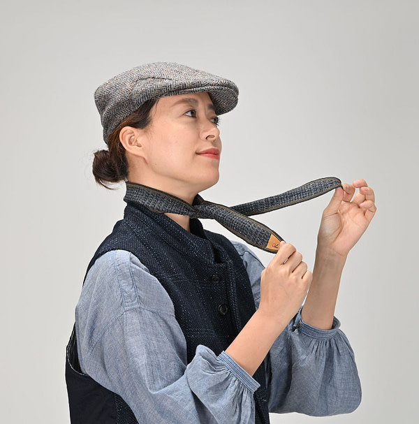 Indigo Cotton Tweed 1908 Tie Female Model