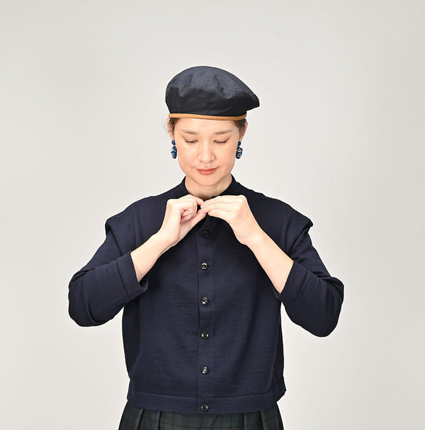 US Mou Knitsew Square Cardigan Female Model