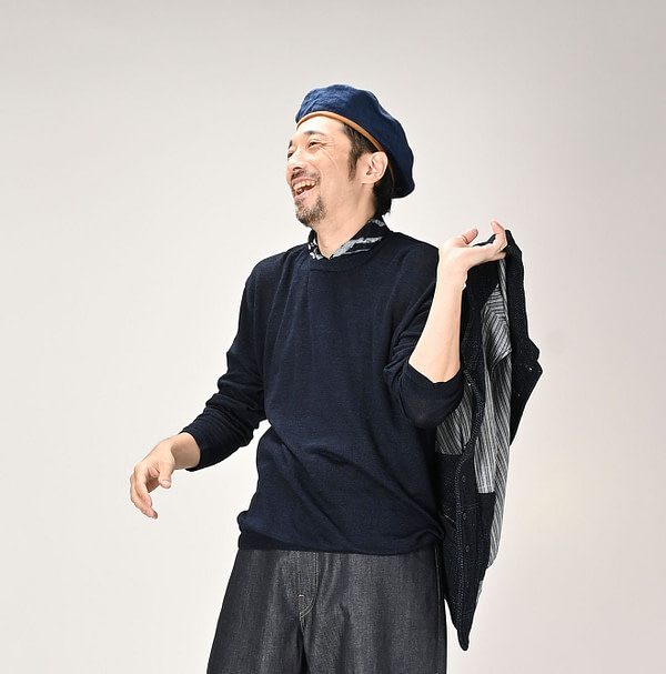 Indigo Whole Super Gauze 908 Crew Male Model