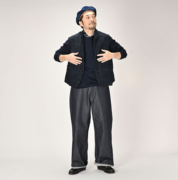 Indigo Whole Super Gauze 908 Crew Male Model