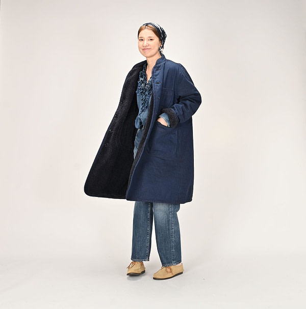 Omugi Denim 908 Lining Boa Coat Female Model