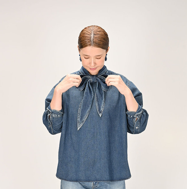 45 Petite Denim Ribbon Blouse Zyu Female Model