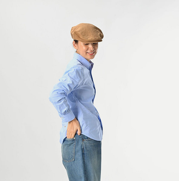 504 OX Petite Loafer Shirt Female Model