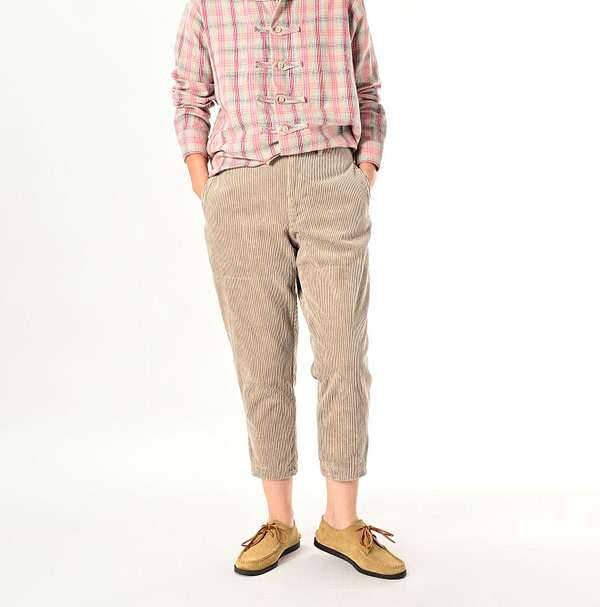 Selvedge Corduroy 908 Joppan Female Model