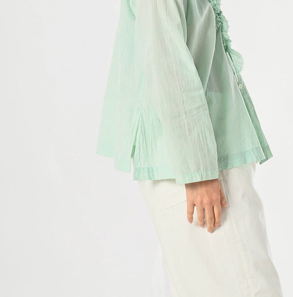 Indian Khadi Frill Cache-Coeur Female Model