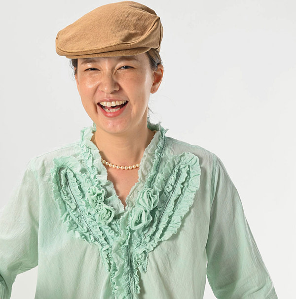 Indian Khadi Frill Cache-Coeur Female Model