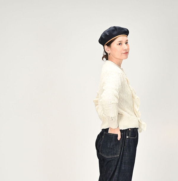 Shetland Cable Lace Frill Cardigan Female Model