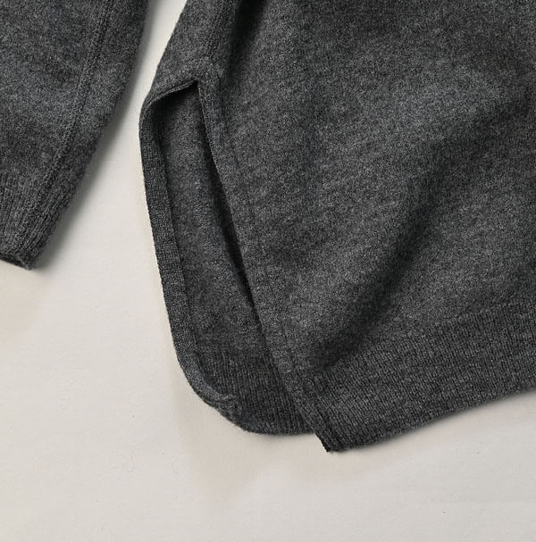 Float Boiled Wool Big Slit Detail