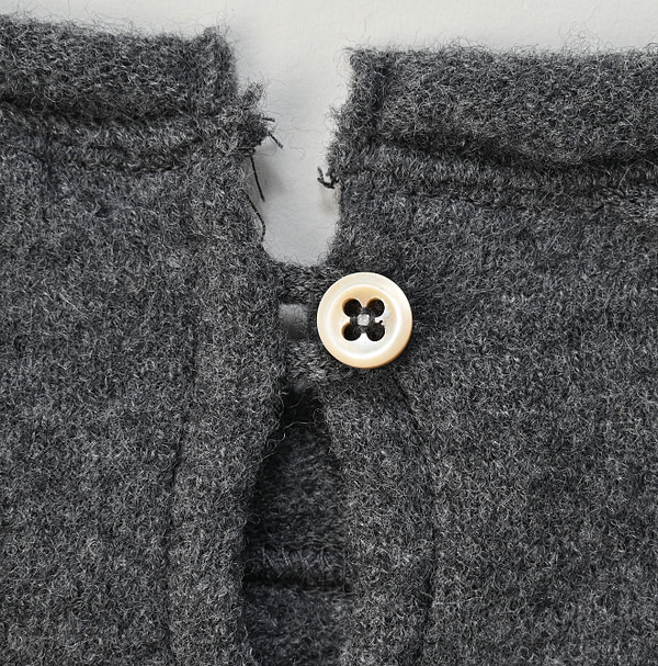 Float Boiled Wool Big Slit Detail