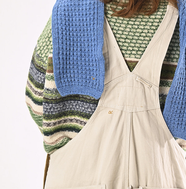 Dacapo Hooded Muffler Female Model