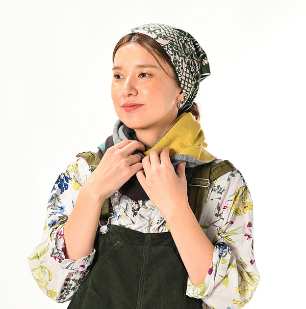 Float W-faced Muffler Female Model