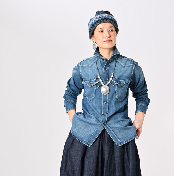 Indigo 45 Petite Denim 908 Eastern Shirt Zyu Female Model