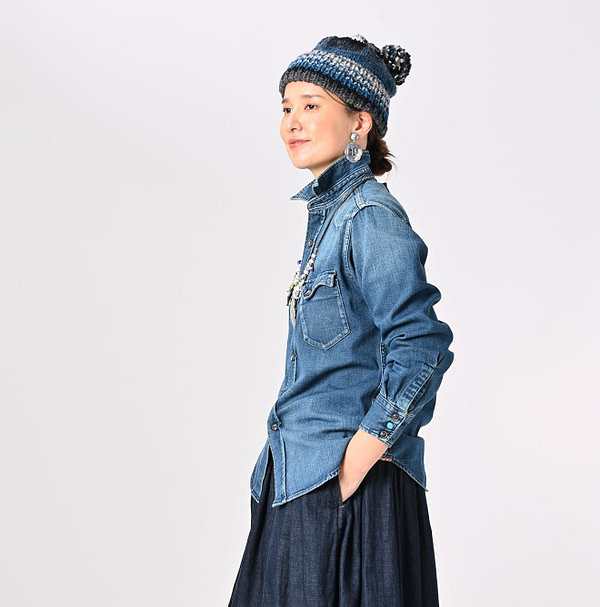Indigo 45 Petite Denim 908 Eastern Shirt Zyu Female Model