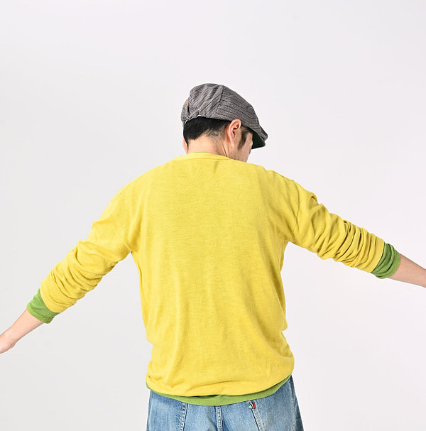 Plant Dyed Whole Super Gauze 908 Crew Male Model