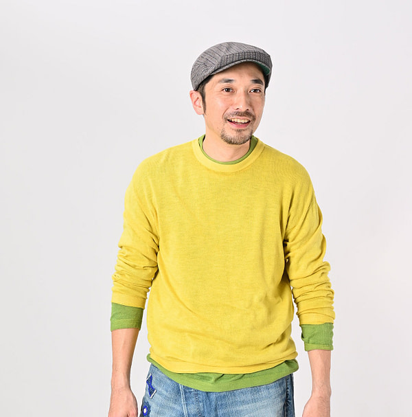 Plant Dyed Whole Super Gauze 908 Crew Male Model
