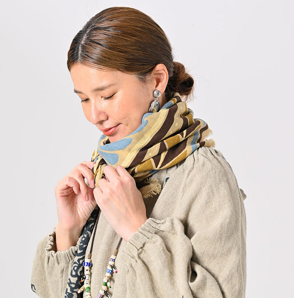 Supima Aya Rug Furoshiki Female Model