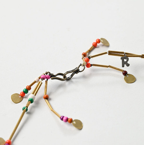 Ami Ami Wire Beads Necklace Detail