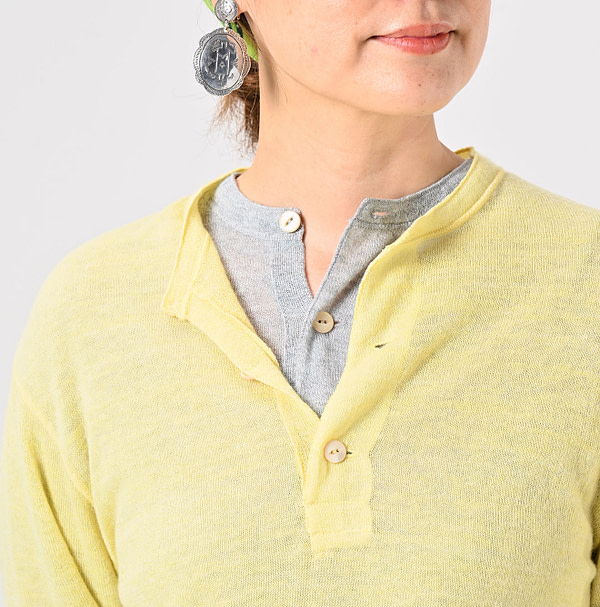 Plant Dyed Cashmere Super Gauze Henley Detail