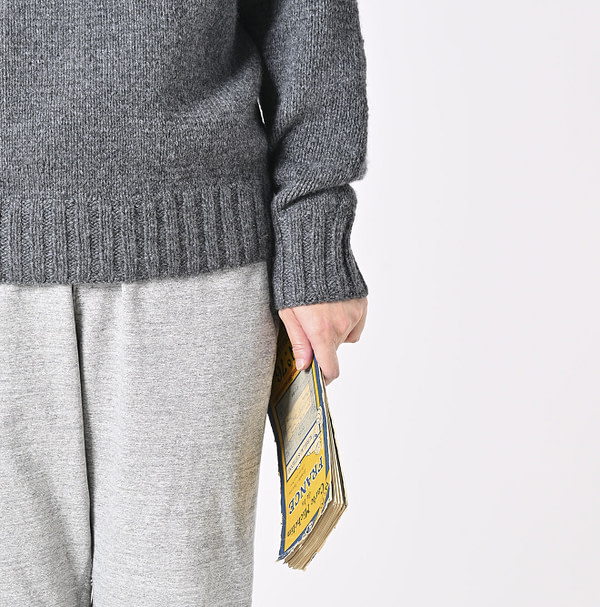 Shetland Cashmere 908 Turtle Female Model