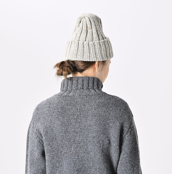 Shetland Cashmere 908 Turtle Female Model