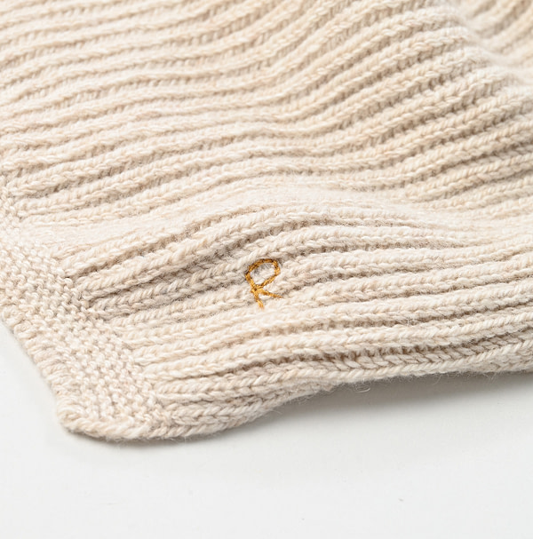 Cashmere Waffle Long Muffler Detail