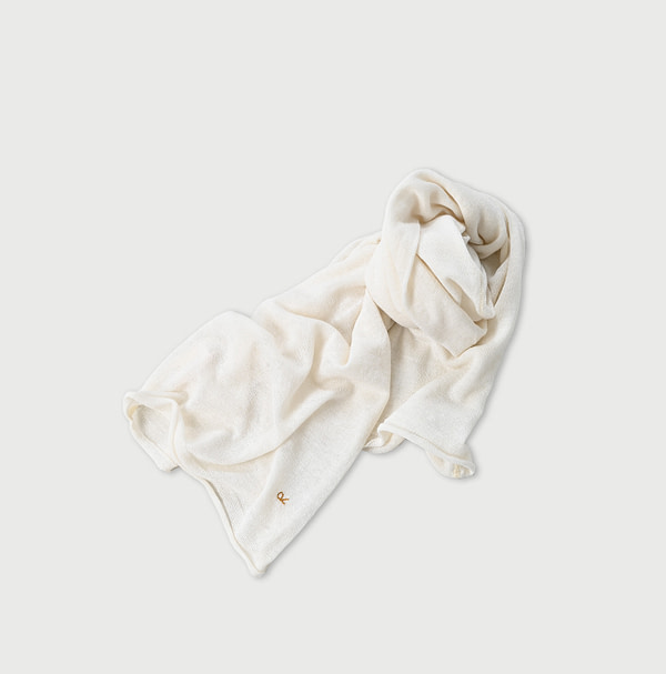 Plant Dyed Cashmere Super Gauze Muffler Off White