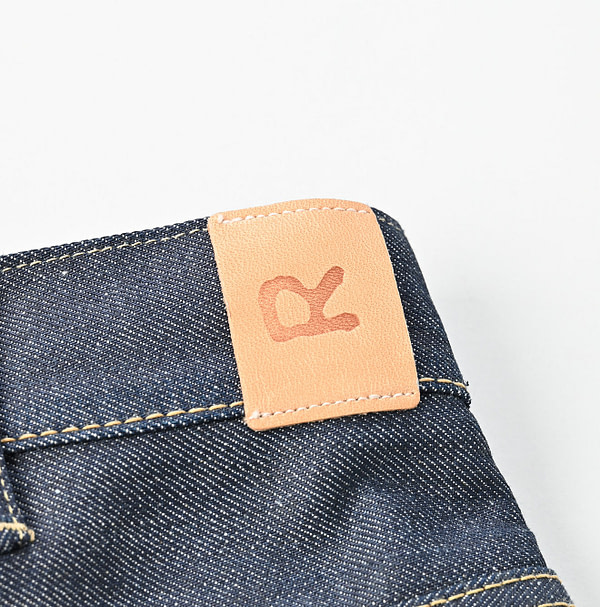 Rye Mugi Denim Crossover Skirt Itchora Detail