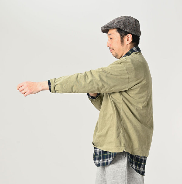 Long Sleeve 908 Ocean T-shirt Male Model