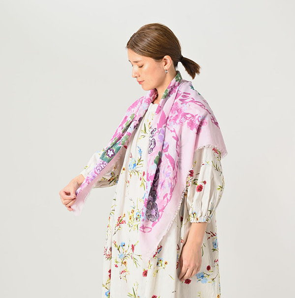 Gauze Flower Wreath Furoshiki Female Model