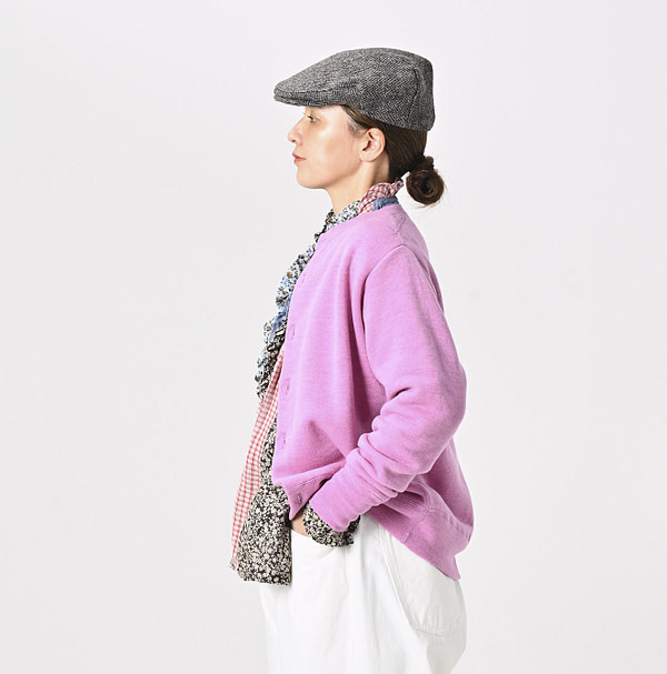 Horizontal Urake 908 Cardigan Female Model