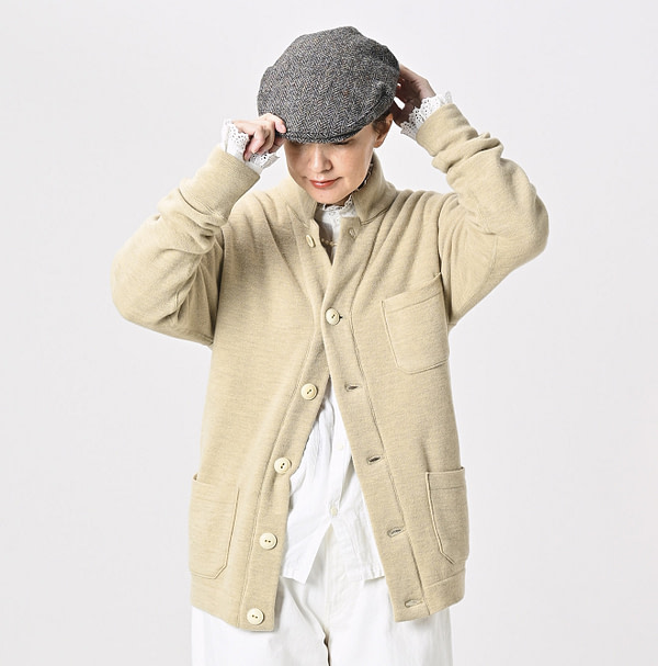 Horizontal Urake Jacket Female Model