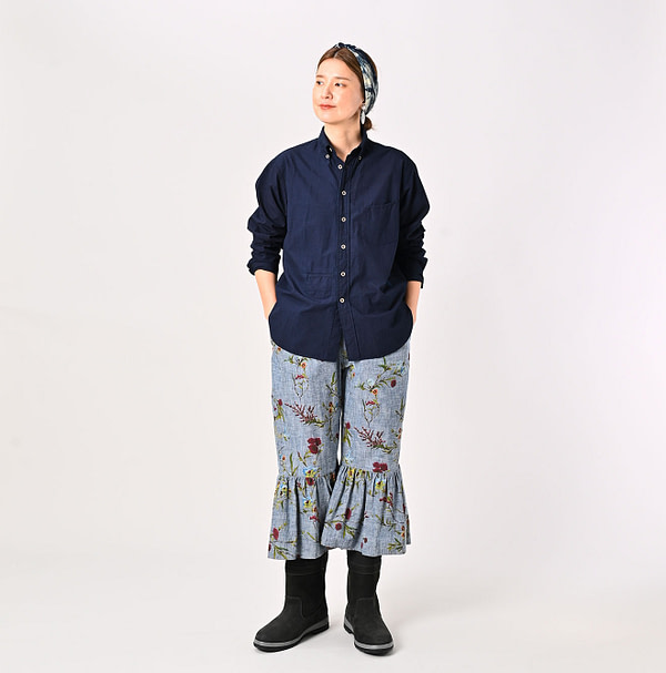 Indigo Batiste 908 Ocean Button Down Shirt Female Model