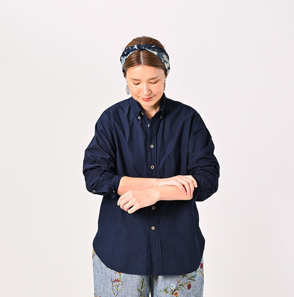 Indigo Batiste 908 Ocean Button Down Shirt Female Model