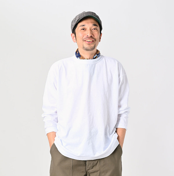Long Sleeve 908 Ocean T-shirt Male Model
