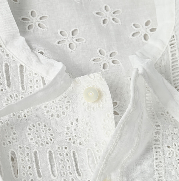 Doama Hira Cutwork Blouse Detail