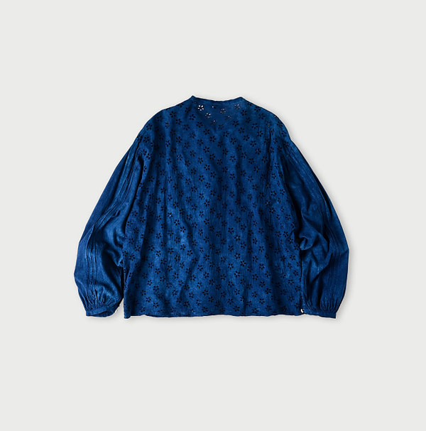 Ai Doama Hira Cutwork Blouse Back