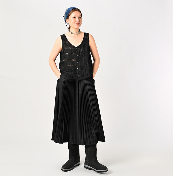Doama Hira Cutwork Camisole Female Model