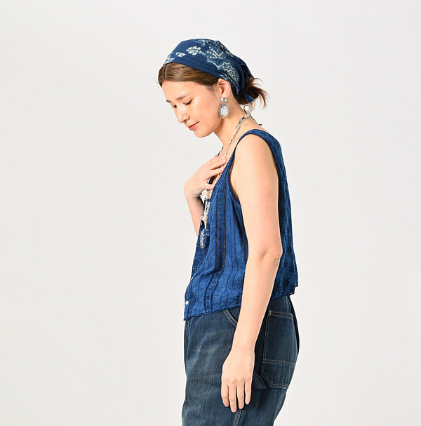 Ai Doama Hira Cutwork Camisole Female Model